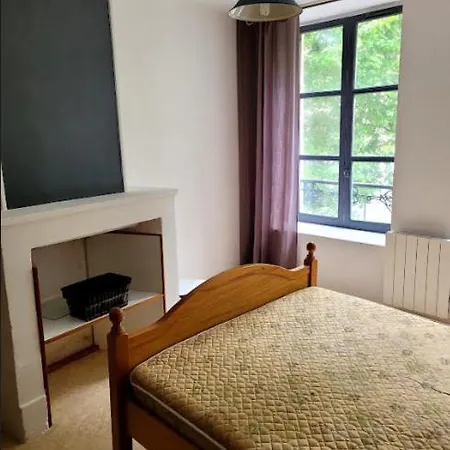 Apartament La Halle Qui Mene Au Chateau